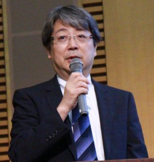 川上氏