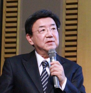 河田氏